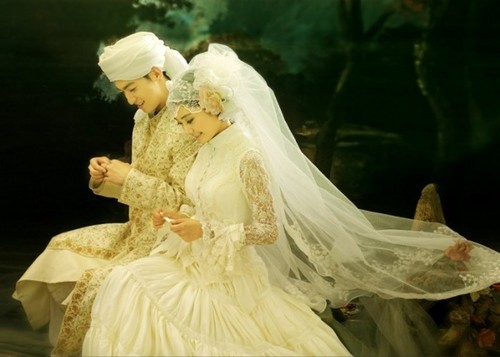 伊斯兰 婚纱照片背景_伊斯兰 婚纱照片背景-北京穆斯林婚纱照(2)