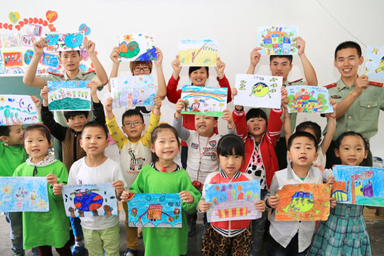 江苏连云港边检站:带进幼儿园的世界环境日