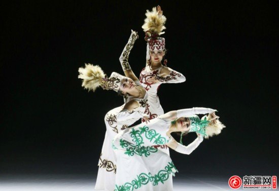 第四届新疆舞蹈大赛决赛开始 59件作品角逐各