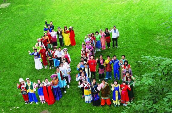 美国人口的民族比例_西雅图近四成市民从事白领工作 仅次于首府华盛顿 位居(2)