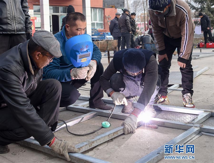 （社会）（2）新疆昭苏：冬季培训给农牧民送上“致富经”